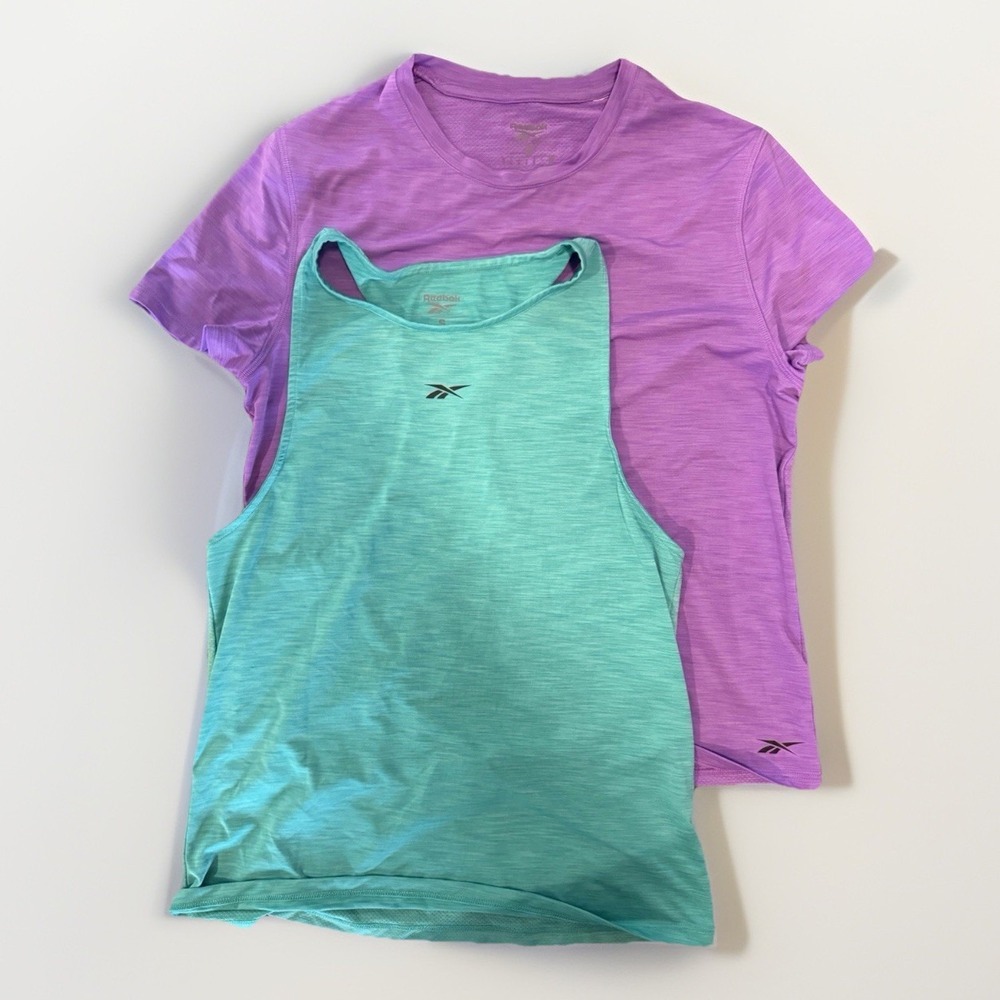 Reebok Lot Of 2 Short Sleeve Tops Small Green Fitted Purple Tee‎ Gym Workout